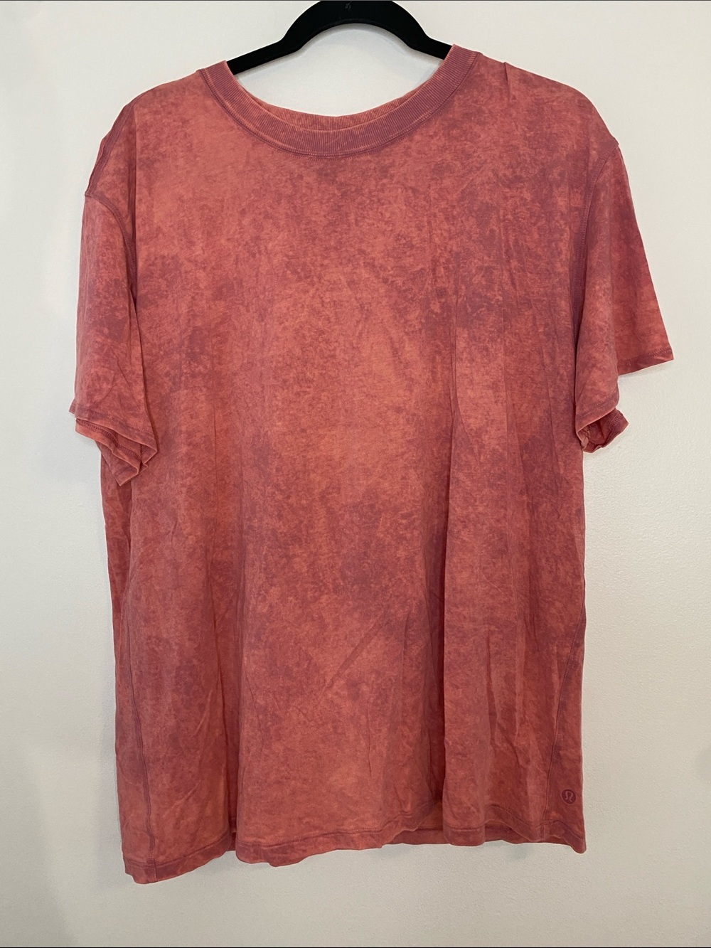 Lululemon Women's All Yours Boyfriend Tee Cloud Cloudy Wash Cherry Tint L/XL